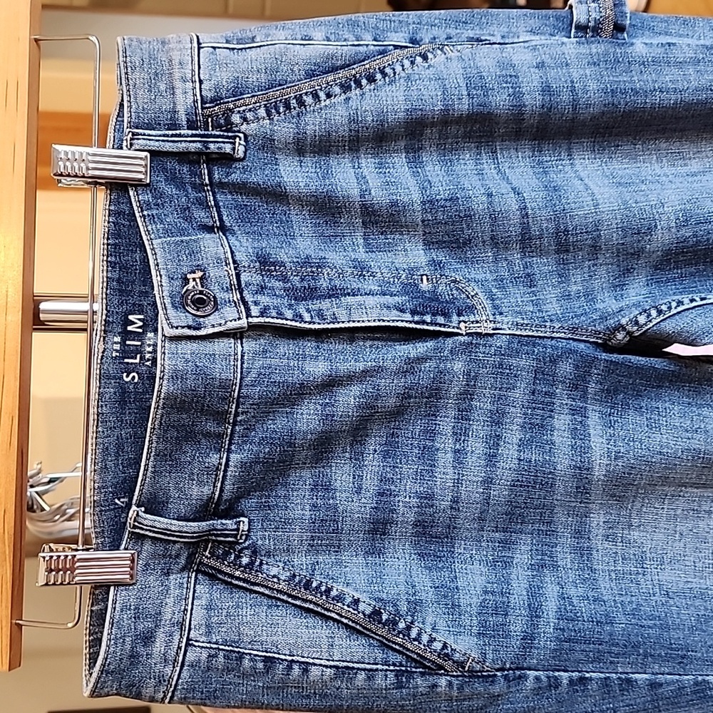 White House Black Market The Slim Ankle Jean